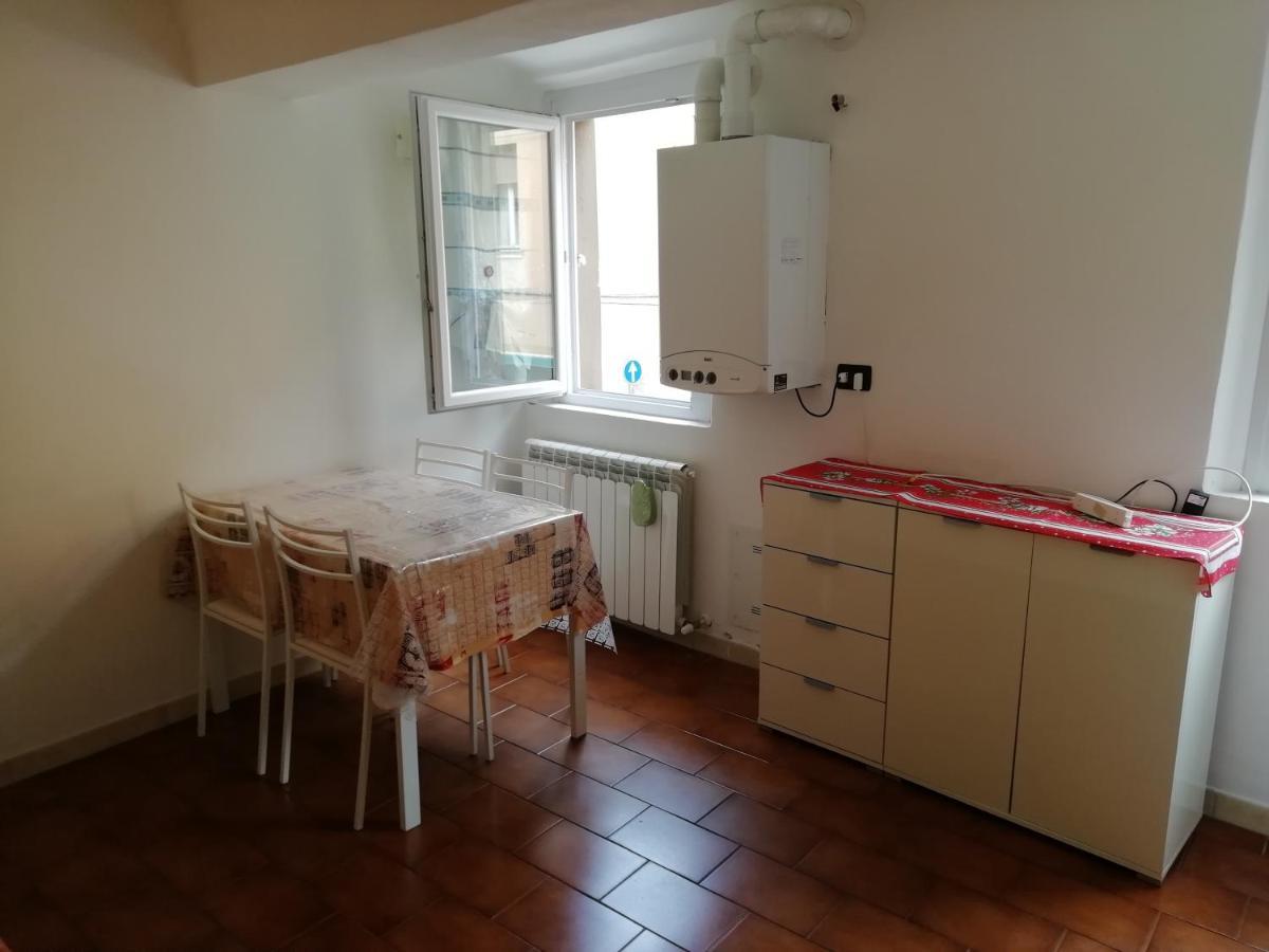 Ferienwohnung Over The Rainbow - Cozy Studio In The Centre Of Ferrara Exterior foto