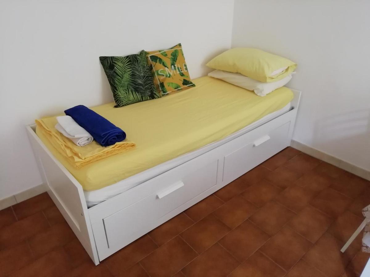 Ferienwohnung Over The Rainbow - Cozy Studio In The Centre Of Ferrara Exterior foto